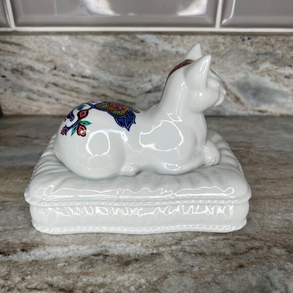 Vintage Elizabeth Arden Byzantium Egyptian Cat Trinket box Made in Japan - Picture 3 of 9